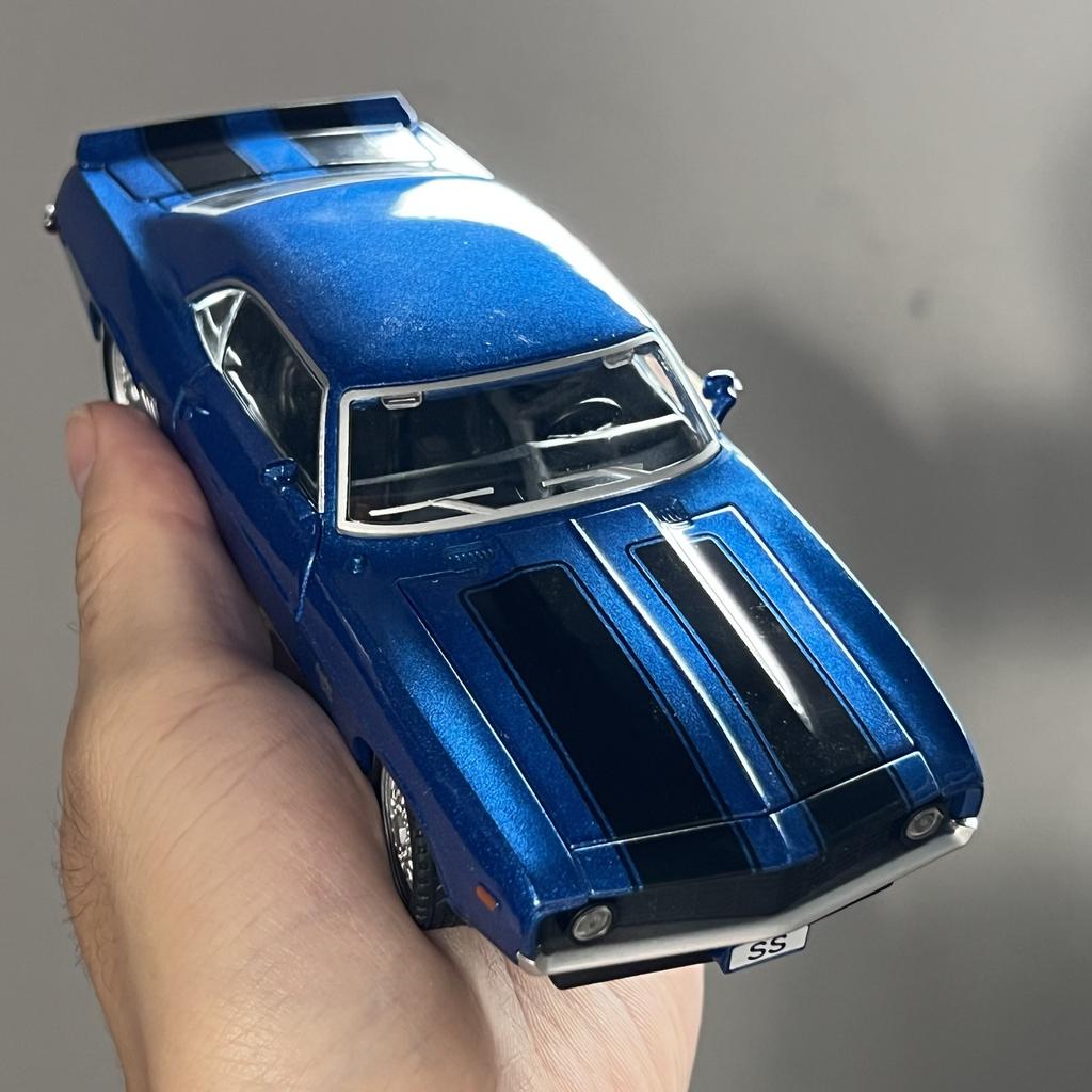 1:32 Chevrolet Camaro SS 350 1969 Super Classic Sports Cars Alloy Metal Diecast Model Car Home Trendy Toys Ornaments Holiday Boy