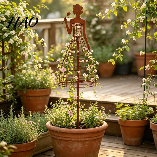 Sturdy Vine Support for Backyard Vintage Metal Lady Trellis, Iron Girl Shaped Garden Plant Stake, Outdoor Climbing Trellis Flower Decorative Yard Art