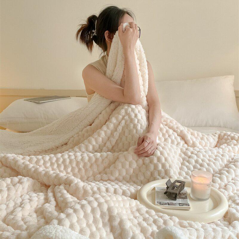 Golden Turtle Velvet Double-Layer Fleece Blanket - Flannel & Lamb Velvet for Autumn/Winter