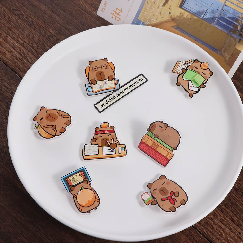 Милая брошь в виде капибары, значок капибары, значок капибары, мультяшная акриловая булавка в виде капибары, вечерние