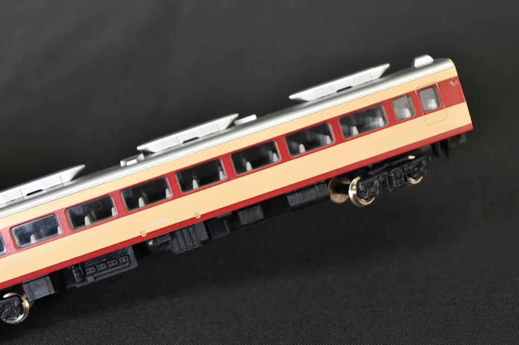 KATO 608 Kiha 80 Красный и Кремовый Масштаб N / N Scale Модель Вагона Поезда из Японии