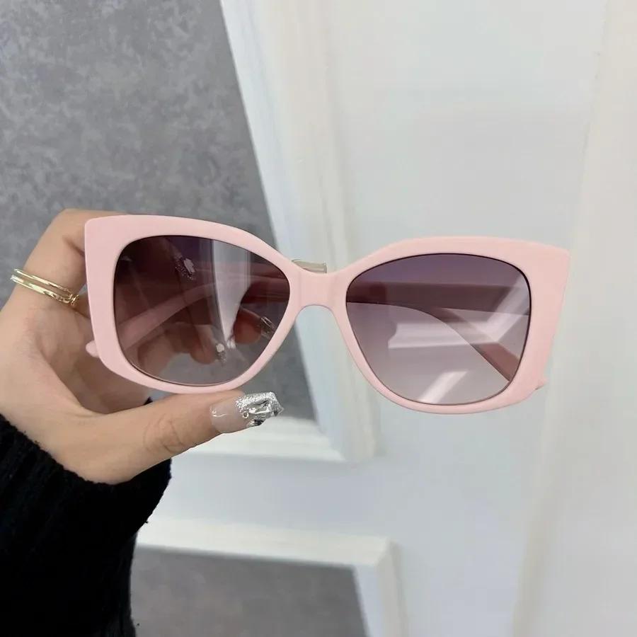 Retro Classic Square Sunglasses For Women Men Stylish Minimalist Female Male Fashion Glasses