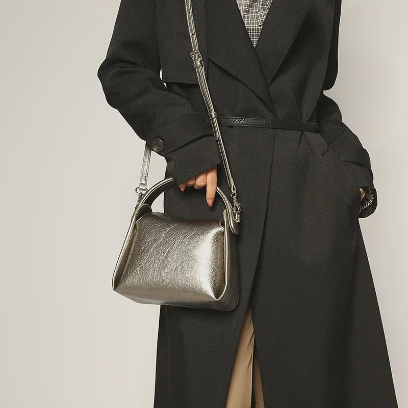 Женская сумка через плечо Soft Crackle весна/лето 2024 года — шикарный, простой дизайн на одно плечо