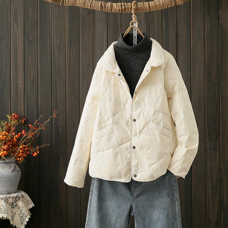 FASHION2024 Зимняя легкая и тонкая белая куртка-стойка из утиного пуха, женская свободная верхняя одежда, теплая модная короткая куртка, трендовая одежда