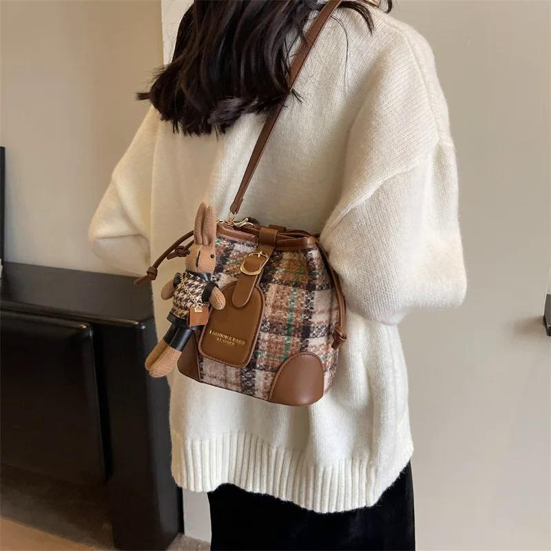 Eagle Bucket Womens Wind Bag Plaid Canvas Shoulder Crossbody Bag
