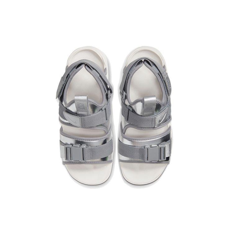 Nike Женские сандалии Canyon 'Metallic Silver' CW6211-001