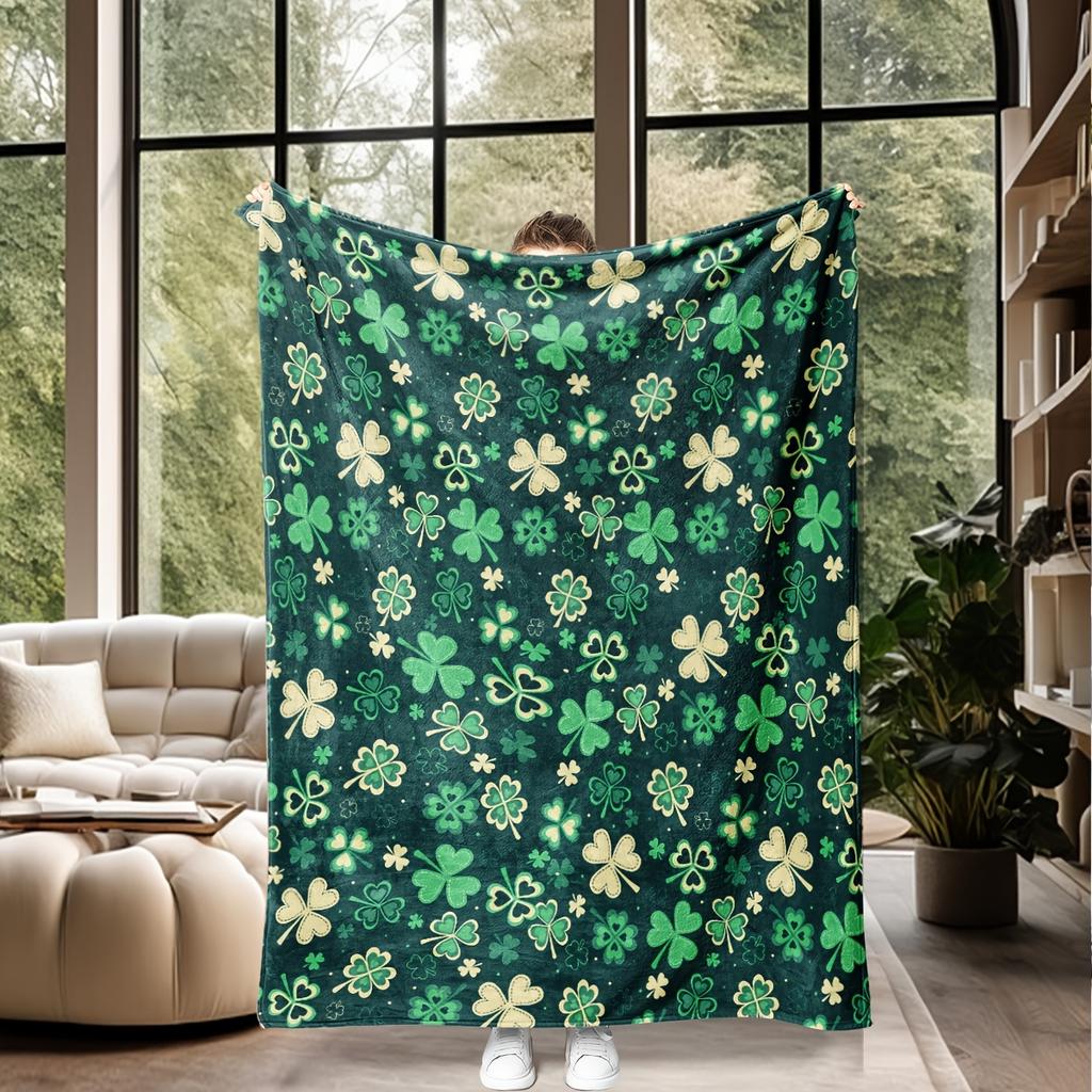 1pc St Patrick's Day Flannel Throw Blanket - Soft Lucky Irish Shamrock Print Bedspread & Couch Cover, Lightweight Suitable for Home & Travel, Machine
