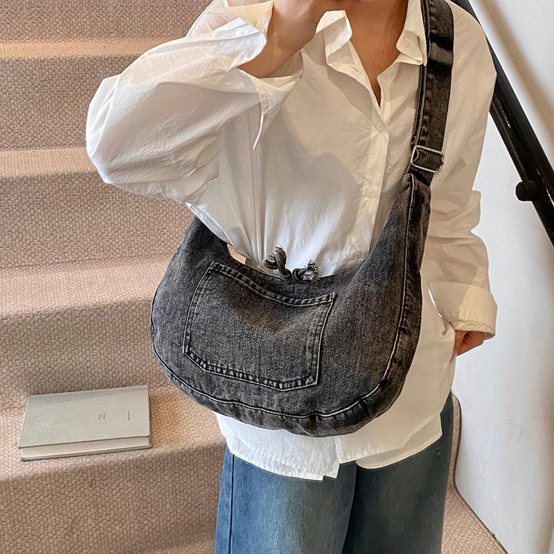 Новый джинсовый повседневный минимализм 2025 простая большая вместимость литературный ретро ленивый ветер сумка через плечо для женщин