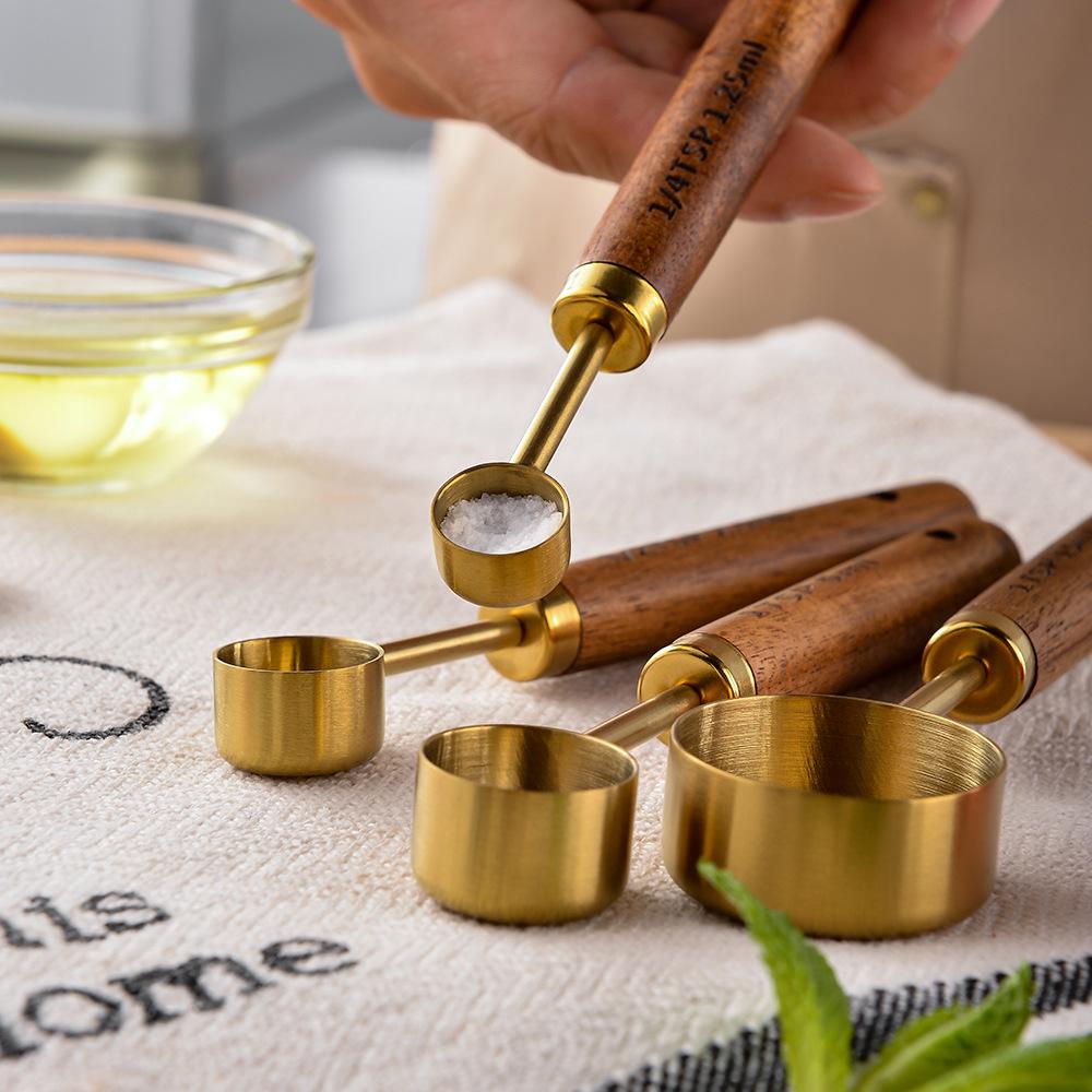 Набор из 8 предметов: мерные чашки и ложки из нержавеющей стали с деревянными ручками