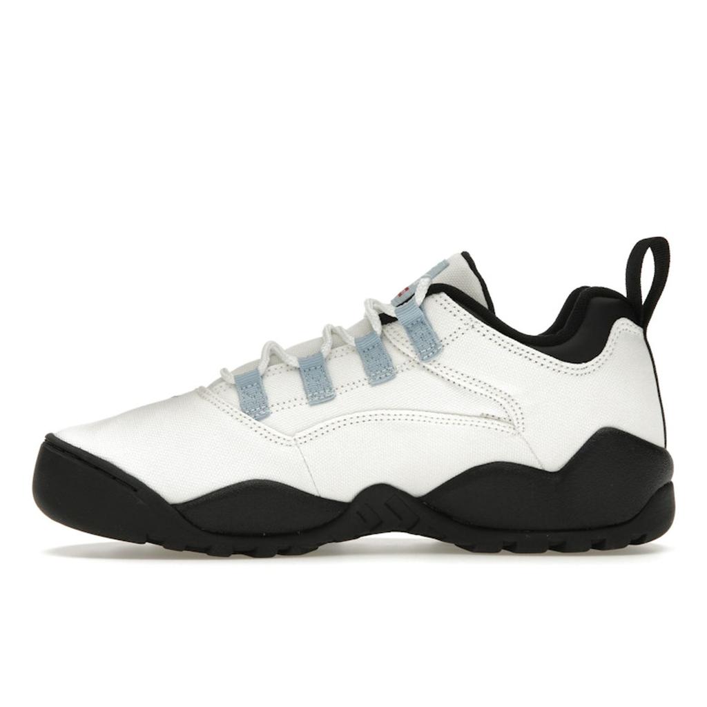 Кроссовки Supreme x Nike Darwin Low SB Sail Унисекс Кремовый Бордер-Синий Черный FQ3000-100