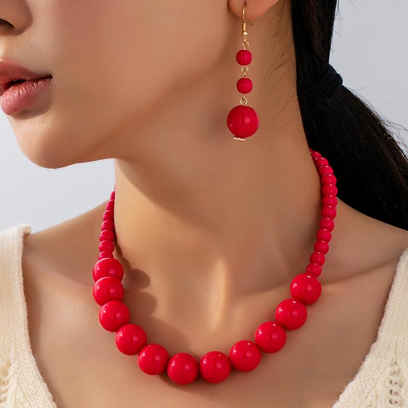 Модные украшения для женщин