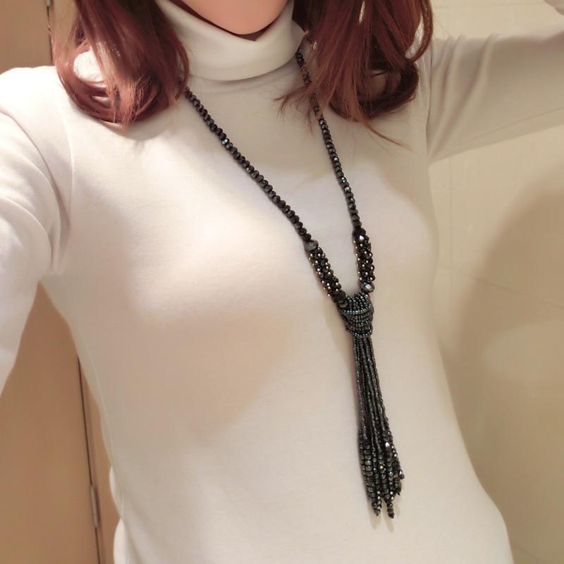 Прекрасное ожерелье с бисером различных расцветок