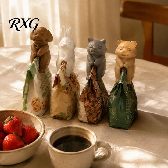 Decorative Kitchen Gadgets Animal Shape Sealing Clips with Magnetic Back, Funny Farmhouse Style Snack Food Packaging Sealers Bag Storage Clips,