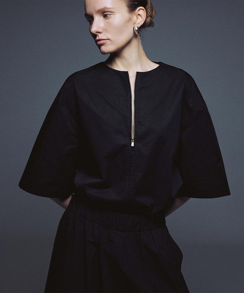 UMARMUNG Extra Long Staple Cotton Zipper Front Pullover_Black