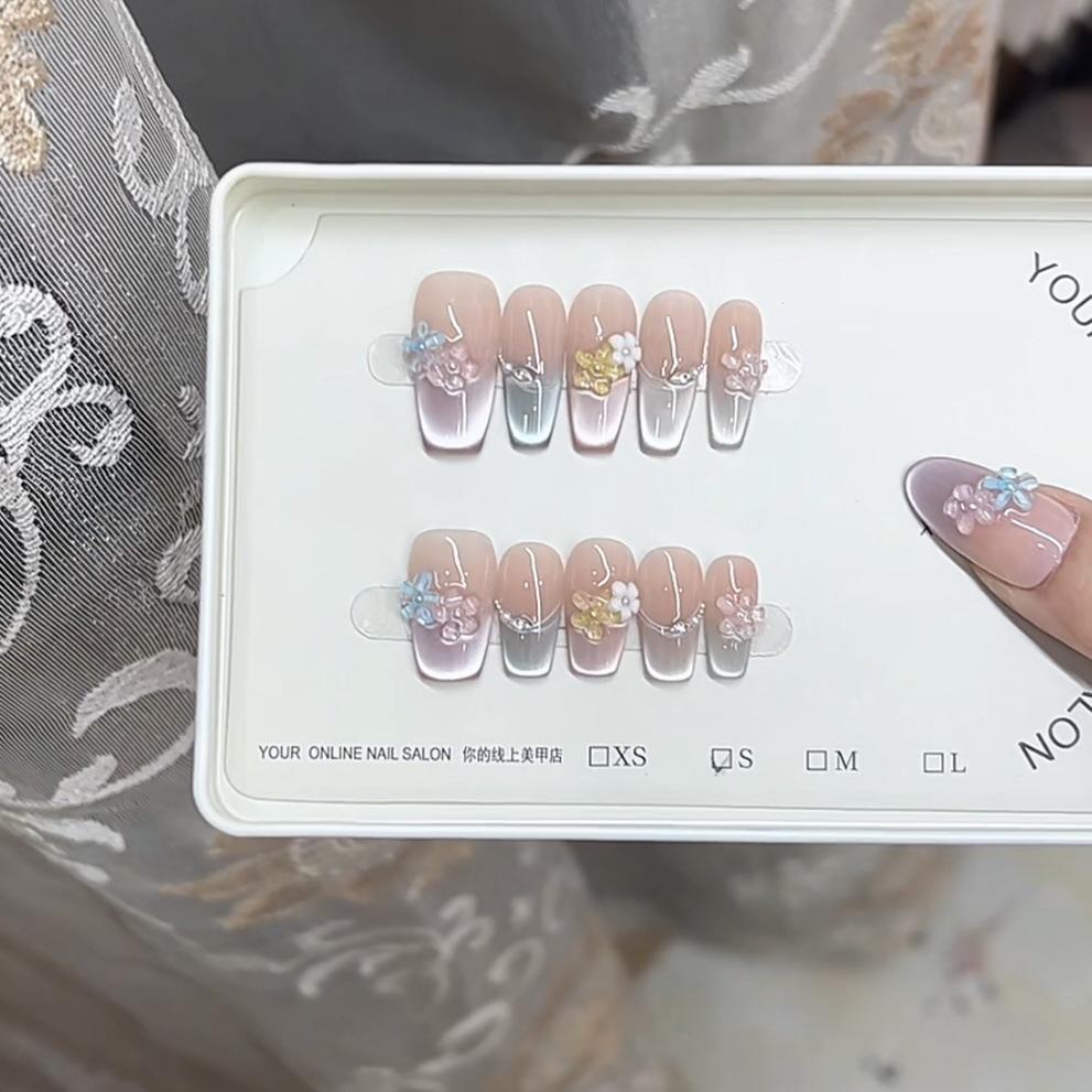 Ручная работа Фототерапия Броня Трехмерная Ручная роспись Кристалл Кошачий глаз Готовый Маникюр Патч