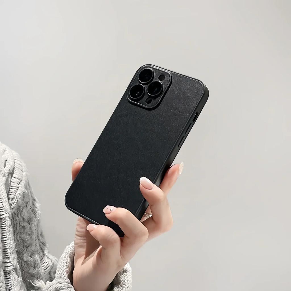 Чехол для телефона из гладкой кожи с мелкими отверстиями для защиты объектива, подходит для iPhone 16, простой защитный чехол для 12 Pro Max и Apple 15 Plus