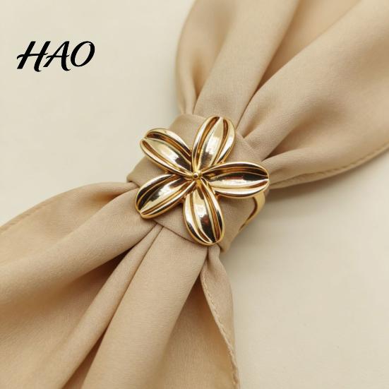 Fashion Scarf Slide Rings for Women, Metal Flower Ring Buckle And Slides, Shirt Simple Clasp Tightener Ties Clip Silk Scarf, Shawl, Blouse,