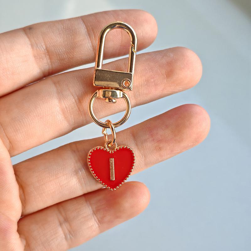 1PC Heart Shaped Gift 26 English Letters Design DIY Keychain Marker Love Keychain Creativity Lobster Buckle Red Metal Party