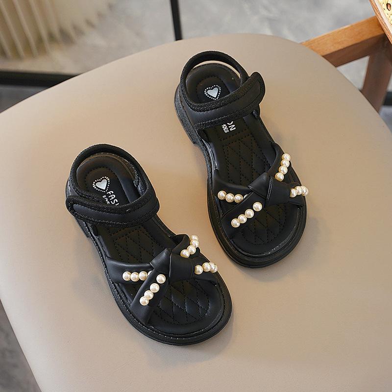 Пляжная обувь для девочек 2025 Летние детские сандалии с жемчугом Мягкая подошва Туфли принцессы