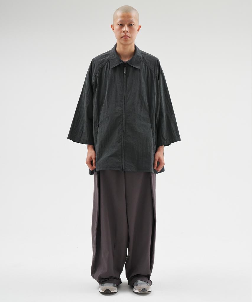 AJOBYAJO Nylon Cape Shirt [Charcoal]