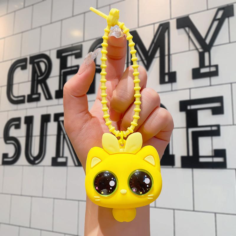 Мультяшная заплетенная девочка, сжимающая, с выпученными глазами, артефакт для снятия стресса, милый брелок-подвеска, интернет-знаменитость, безделушка для снятия стресса, кукла