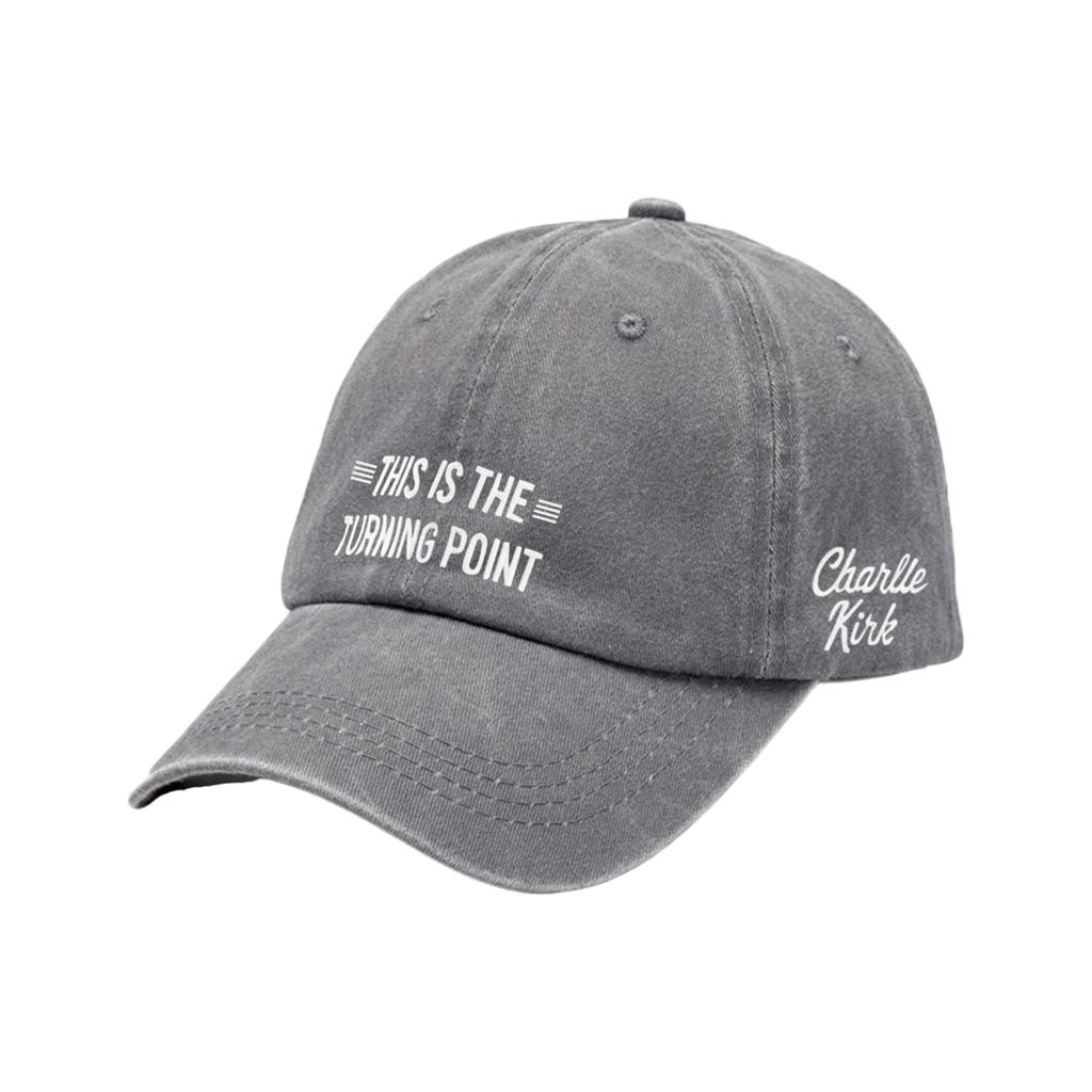 Модная бейсболка от солнца с козырьком