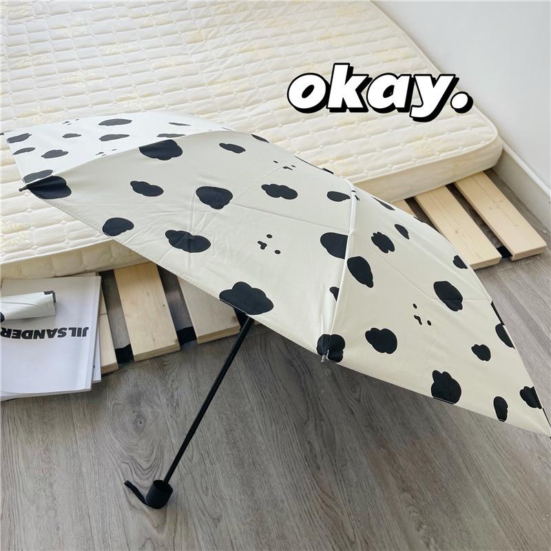 Fashion Sunscreen Umbrella Anti-ultraviolet Black Caoting Umbrella Cows Pattern 3-folding Portable Sunny Umbrella