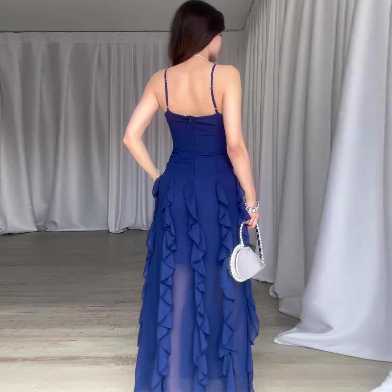 Летнее женское платье 2024 года с оборками и вставками, облегающего кроя