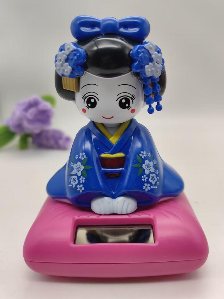 Танцующая японская кукла гейша на солнечной батарее - Кимоно, украшение для автомобиля