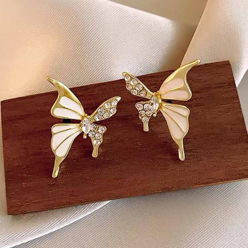 Enamel Butterfly White Color Animal Stud Earrings for Women New Trend Girl Korean Love Aesthetic Daily Life Minimalist Jewelry