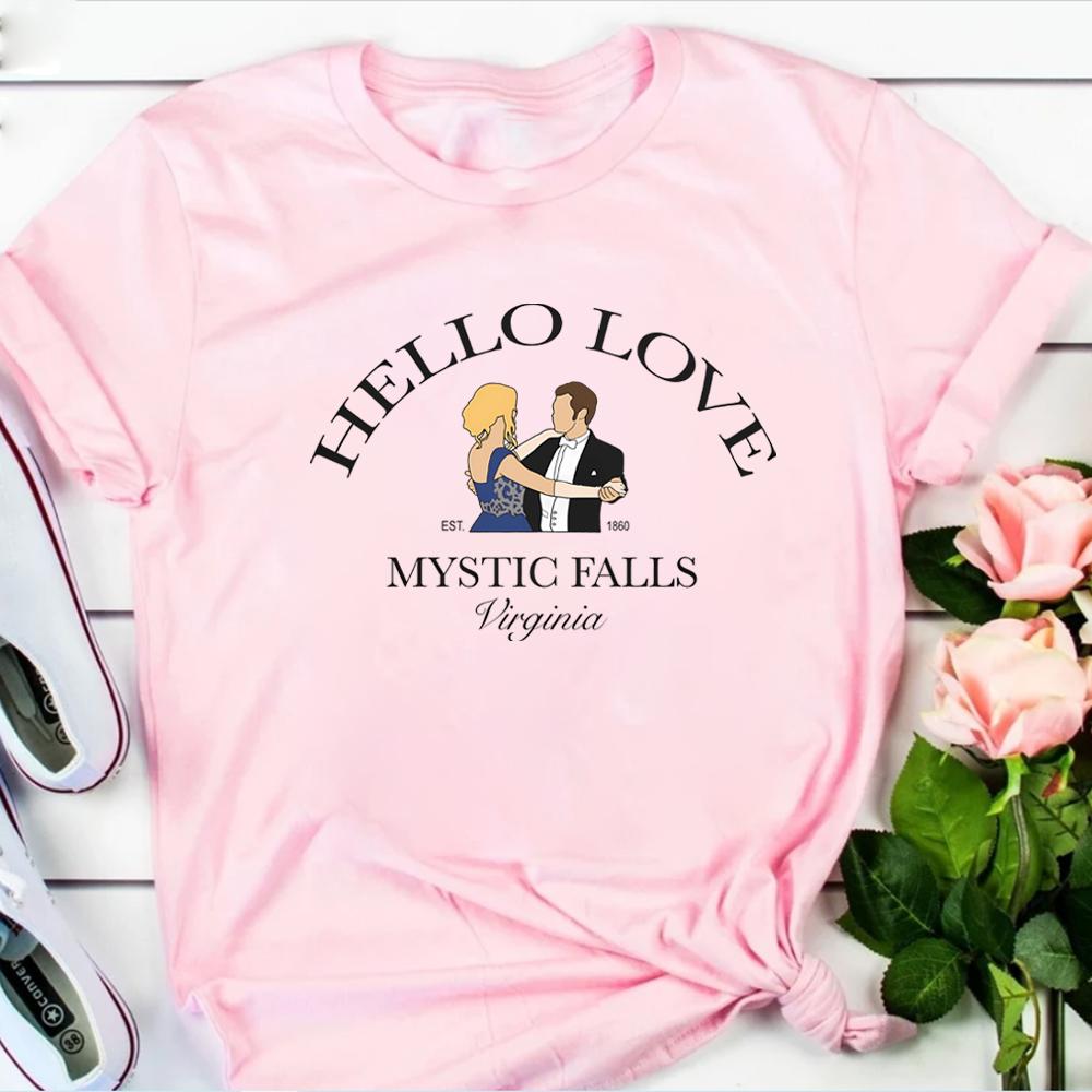 Привет Любовь Футболка Дневники вампира Футболка Клауса и Кэролайн Футболка по телешоу Топы Мистик Фоллс Вирджиния Подарок для нее Мерч ДВ