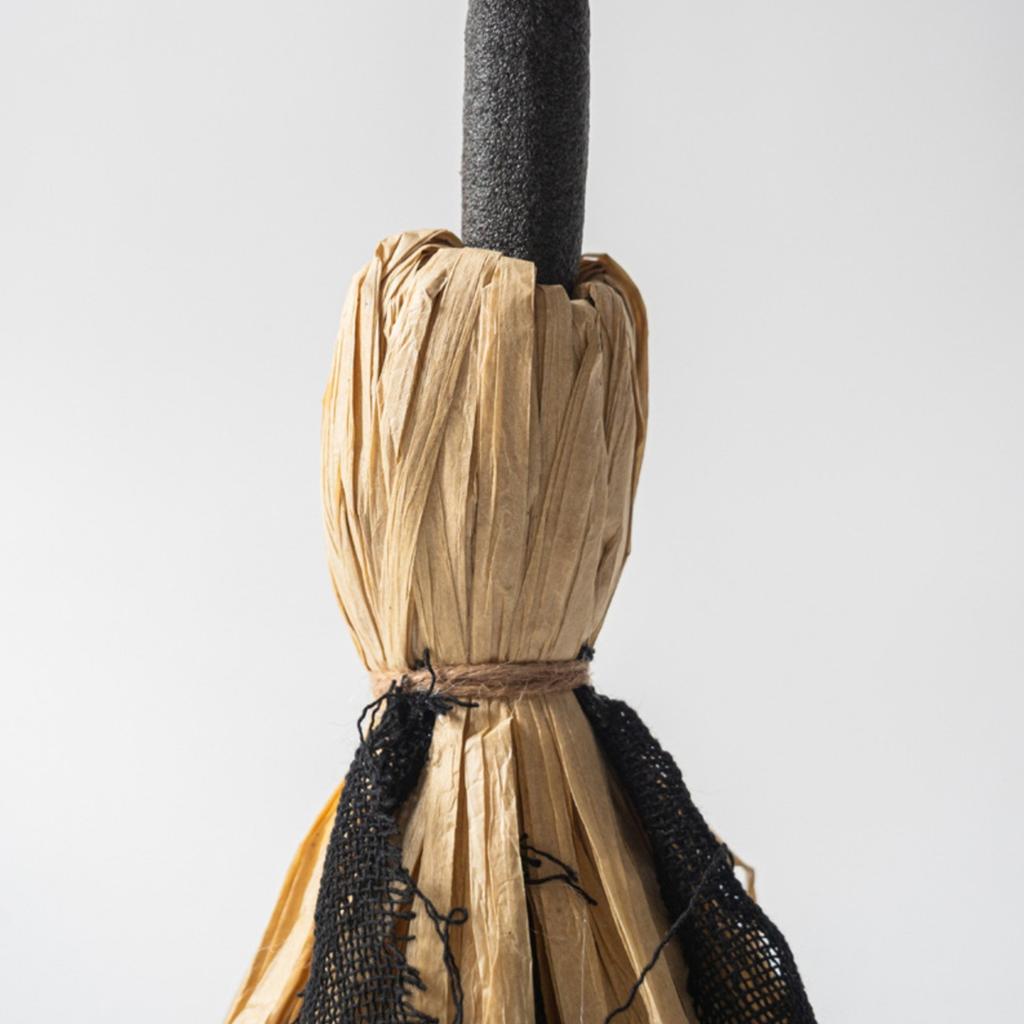 The Electric Witch Is A Movable MagicBroom Item