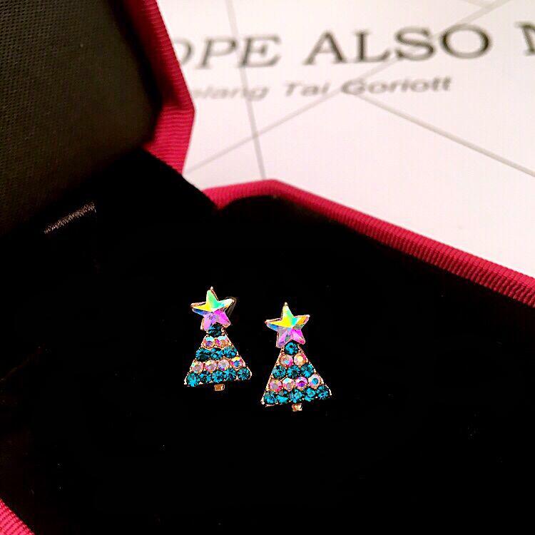 «Европейские и американские рождественские серьги»: Дизайны лосей, деревьев и снеговиков для женщин.