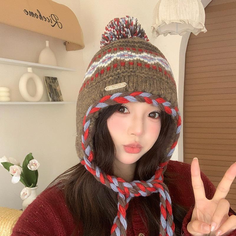 Contrasting color hairball braided knitted hat winter new retro warm face small ear protection cold versatile pullover hat