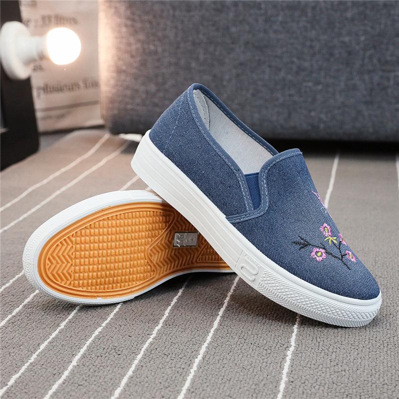 Мода 2024 года, новые трендовые женские джинсовые парусиновые туфли, дышащая мягкая подошва, спортивная обувь, высококачественные прочные повседневные кроссовки для бега
