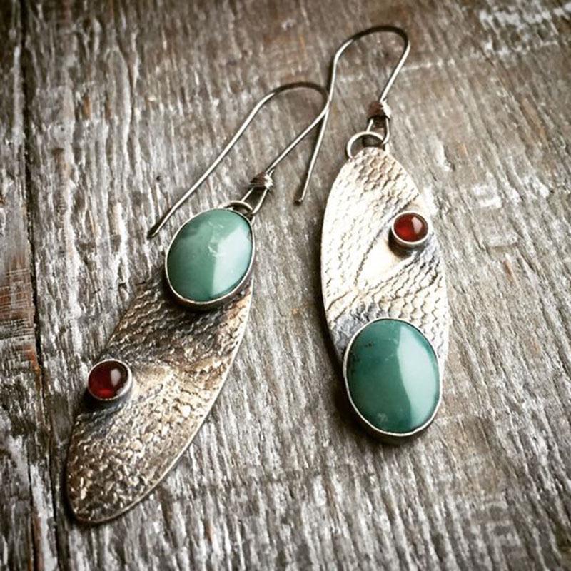 Винтажные асимметричные серьги из серебра с инкрустацией бирюзой - Роскошный этнический стиль для женщин