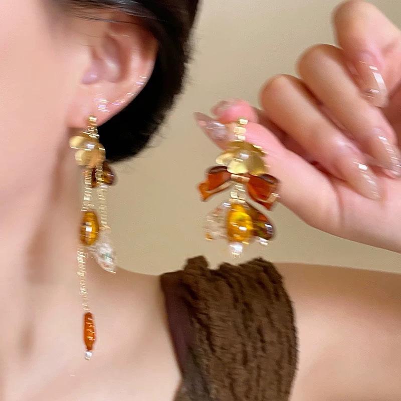 Серебряная игла смола тигровый глаз асимметричные серьги Маillard ретро персонализированные универсальные серьги-гвоздики легкая роскошь высококачественные серьги