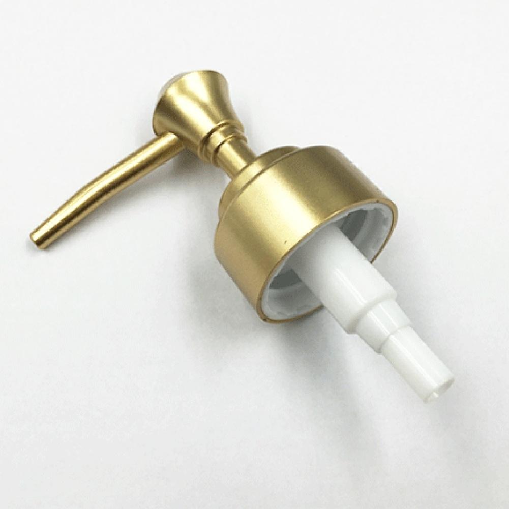 Гладкая блестящая серебристая головка насоса-дозатора для мыла и лосьона для стильного вида