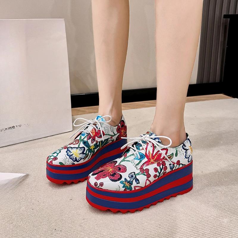 Женская обувь 2024 года, женские туфли на шнуровке на высоком каблуке, повседневные туфли-лодочки больших размеров, женские туфли с принтом, круглым носком, на платформе и танкетке, женские