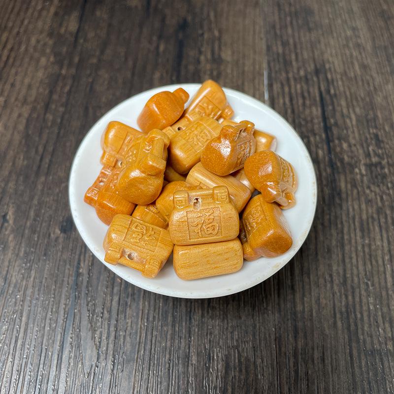 Xinshan Carved Sandalwood Beads and Phone Pendant Accessories