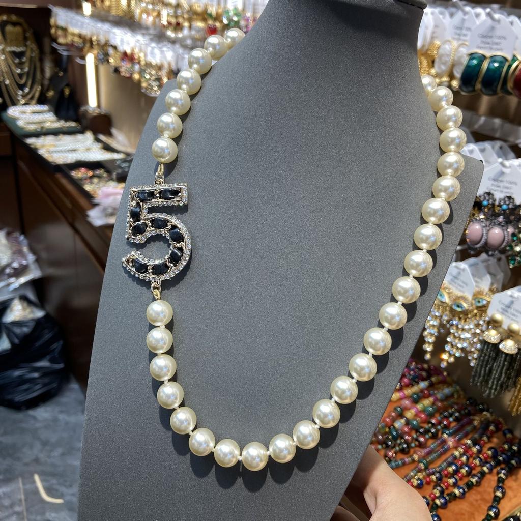 Ожерелье из 5 иероглифов Xiaoxiangfeng, новое высококачественное ожерелье из кожи со стразами и жемчугом, цепочка для свитера бренда Xiangjiachao