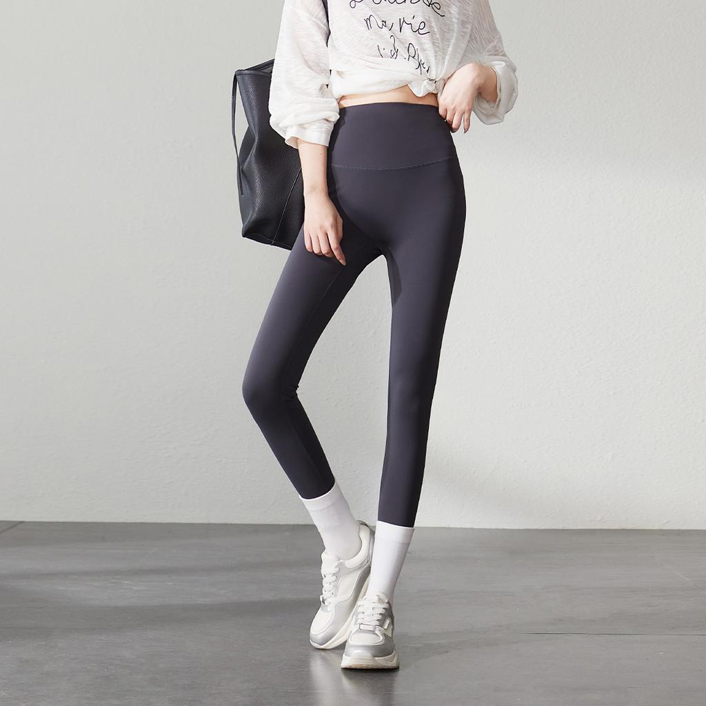 Elastic slim fit sports and leisure leggings for women in spring 2026, running and fitness yoga pants