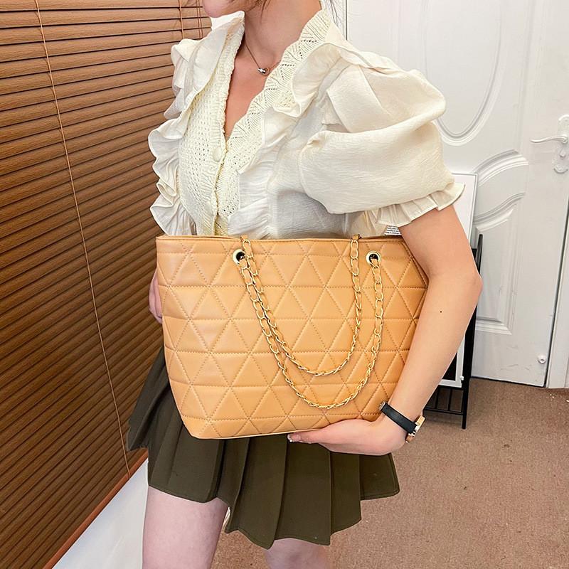 Urban Chic Large Capacity Summer Tote Bag For Women Stylish 2022 New Pu Shoulder Bag