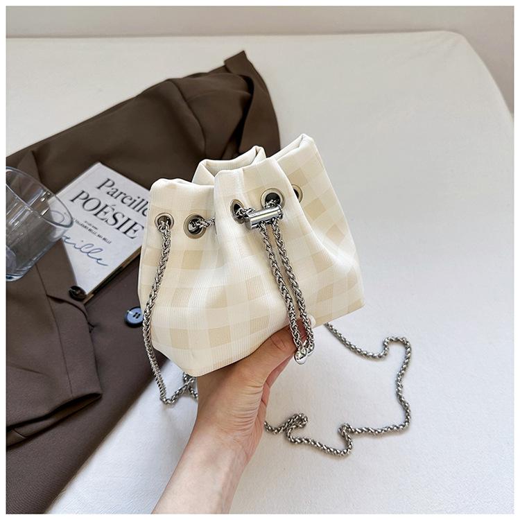 Высококлассная нишевая дизайнерская сумка женская 2025 новая корейская версия модная клетчатая сумка-ведро в иностранном стиле сумка на плечо/кроссбоди