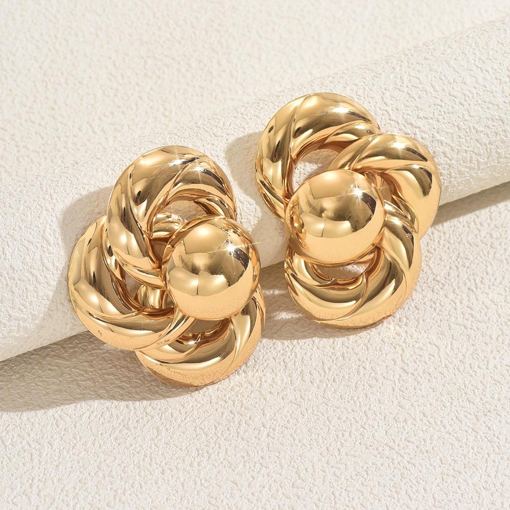 New Earrings Geometric Twist Ring Buckle Design Stud Earrings Niche Light Luxury Earrings Women's Versatile