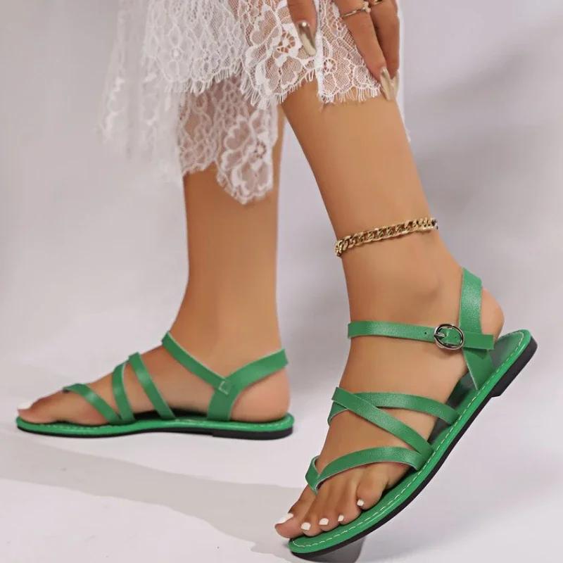 Женские сандалии, женские повседневные римские сандалии на плоском каблуке с клипсой, лето 2024, женская пляжная обувь с узким ремешком и пряжкой на щиколотке с крестообразным ремешком