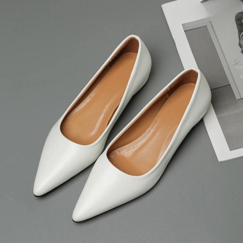 Новые туфли из кожи с острым носком и квадратным каблуком, элегантные женские туфли на высоком каблуке