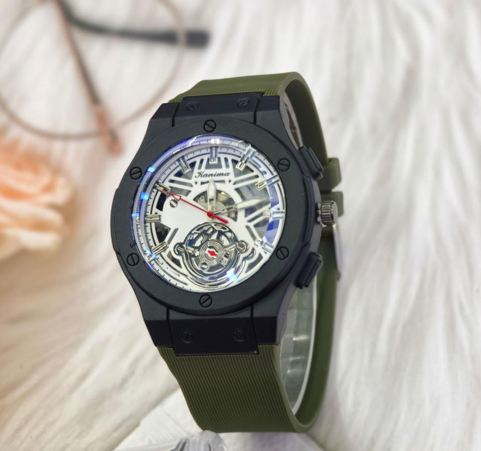 New Fashion Man Luxury Hollow Silicone Watch Men Business Quartz Watches Students Sports Wrist Watches For Gifts Reloj Hombre