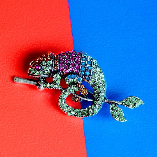 Personality Creative Alloy Rhinestone Chameleon Brooch High -End Wild Animal Pin Fashion Insect Jewelry Corsage