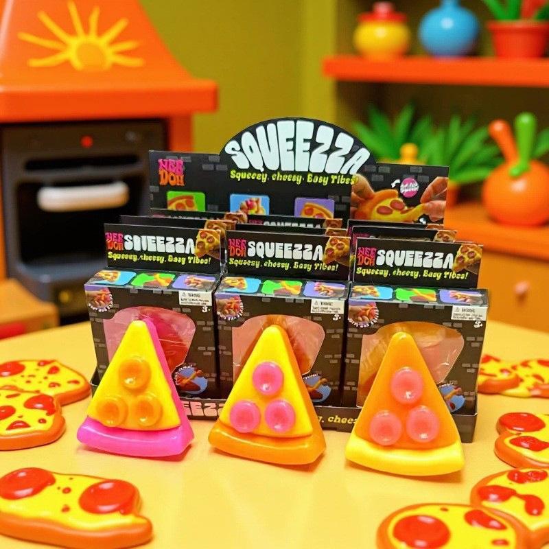 Игрушка-антистресс в виде кубика льда из солодового леденца